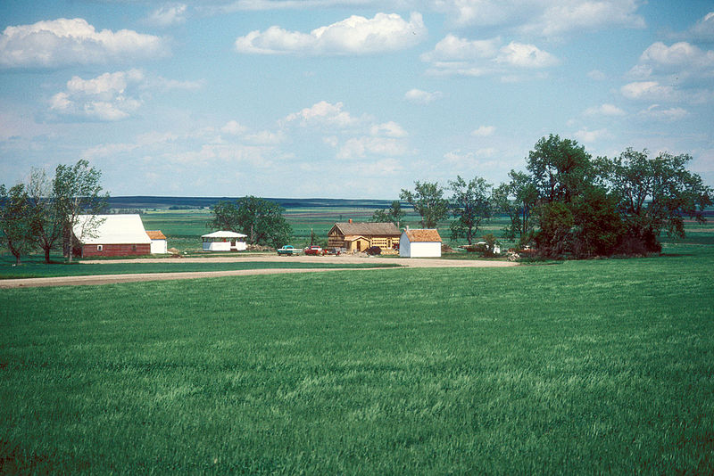 Creative Commons image of the Homestead near Strasburg, North Dakota of Ludwig and Christina Welk, parents of Lawrence Welk of that TV show from 1955-1971.