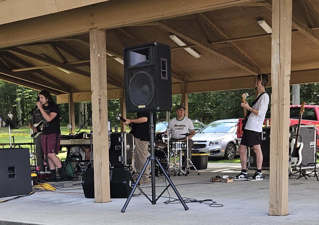 The band, Before Closing, at 2nd Beach Bash of the summer at Mosquito Lake. August 2024.