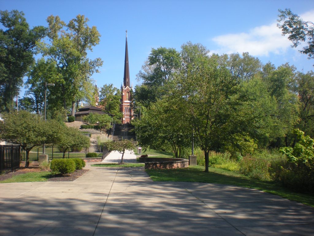 Image of First Presbyterian Church in Warren, Ohio visible from Perkins Park.